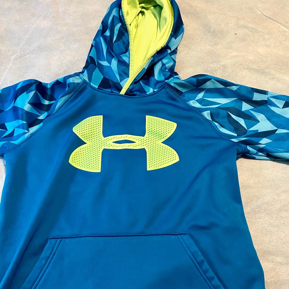 Under Armour Sweatshirt